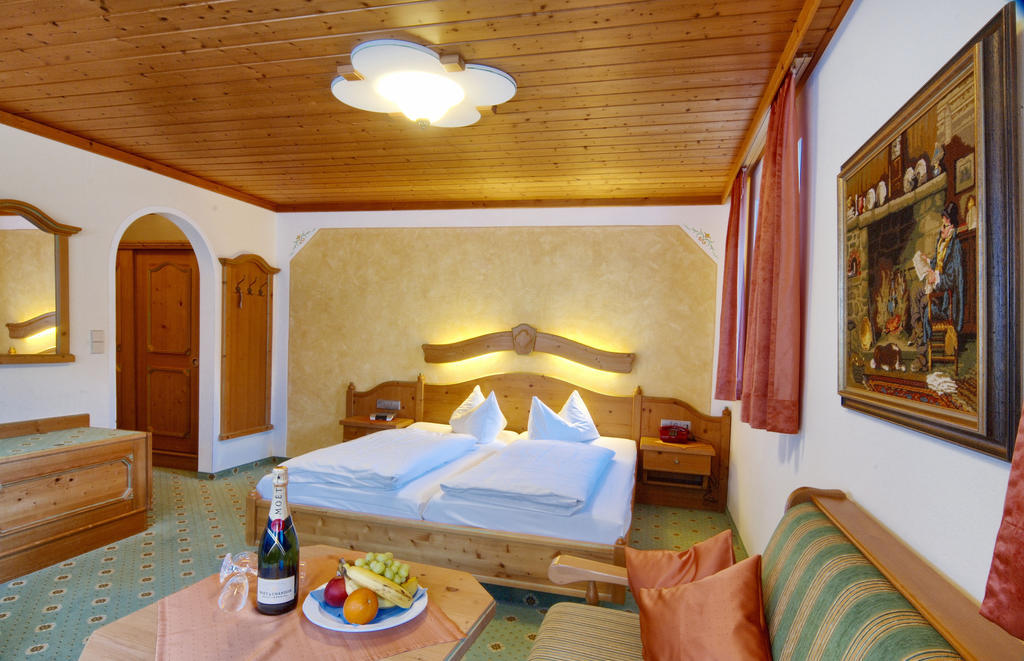 Hotel Bergheimat Schoenau am Koenigsee Room photo