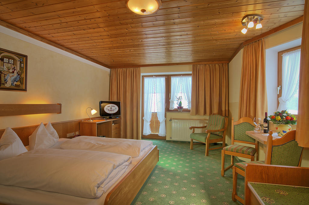 Hotel Bergheimat Schoenau am Koenigsee Room photo
